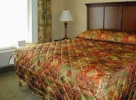 Grand Plaza Hotel Branson 245 No. Wildwood Dr. Branson