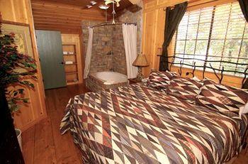 Cabins Green Mountain Branson 3864 GREEN MOUNTAIN DRIVE