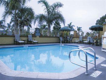 Ramada Inn by the Sea Carlsbad (California) 751 Macadamia Drive Poinsettia exit off I-5