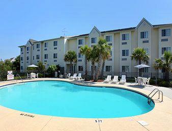 Microtel Inn & Suites High Point Thomasville (North Carolina) 959 Lake Road