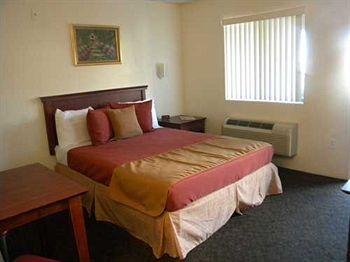 Legacy Suites Extended Stay Casa Grande 540 N. Cacheris Court