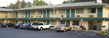 Royal Inn & Suites Charlotte (North Carolina) 3433 Axar Street