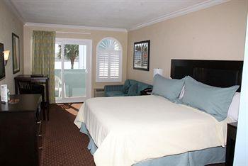 Shephard's Beach Resort Clearwater (Florida) 619 S. Gulfview Blvd.