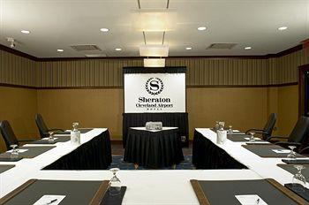 Sheraton Hotel Airport Cleveland (Ohio) 5300 Riverside Drive