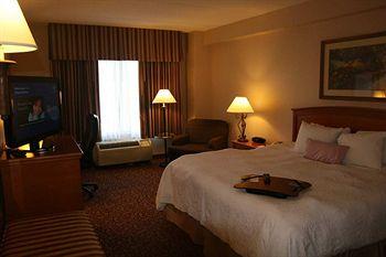 Holiday Inn Hotel & Suites Council Bluffs 2202 River Road