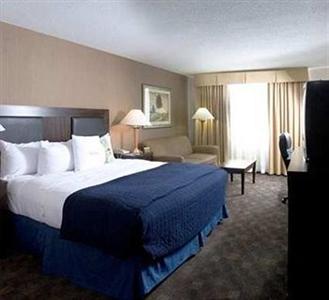 Doubletree Hotel Downtown Dayton (Ohio) 11 S Ludlow St