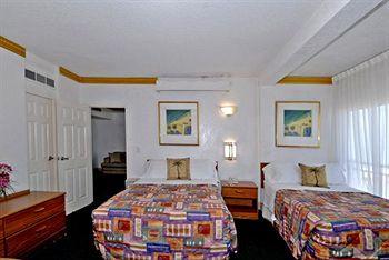 Desert Inn Daytona Beach 900 N Atlantic Avenue