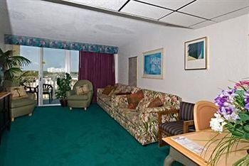 Desert Inn Daytona Beach 900 N Atlantic Avenue