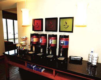 Hampton Inn & Suites Chicago Deer Park (Illinois) 21660 West Lake Cook Road