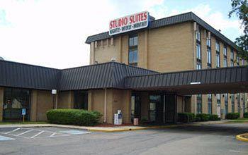 Best Inn and Suites Denver (Colorado) 4590 Quebec Street