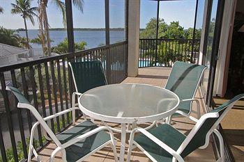 Sanibel Harbour Condominiums Fort Myers 17170 Harbour Pointe Drive