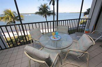 Sanibel Harbour Condominiums Fort Myers 17170 Harbour Pointe Drive