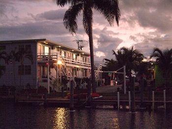 The Holiday Court Motel Fort Myers Beach 925 Estero Boulevard