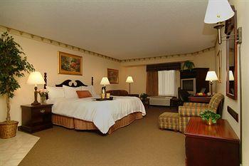 Hampton Inn Fort Smith 6201-C Rogers Avenue