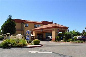 Quality Inn And Suites Fresno (California) 480 EAST SHAW AVENUE