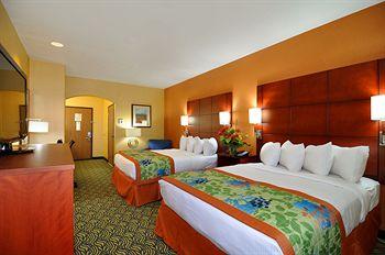 Quality Inn And Suites Fresno (California) 480 EAST SHAW AVENUE