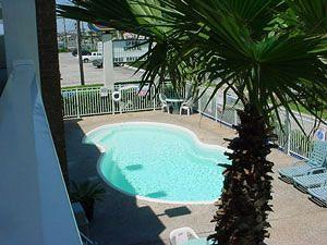 Beachcomber Inn Galveston 2825 61st St