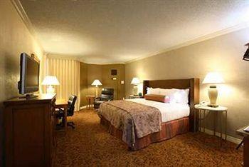 Hilton Hotel DFW Lakes Grapevine 1800 Highway 26 East