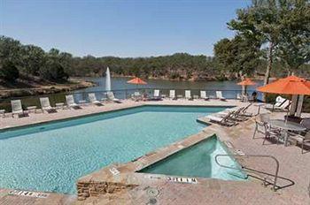 Hilton Hotel DFW Lakes Grapevine 1800 Highway 26 East