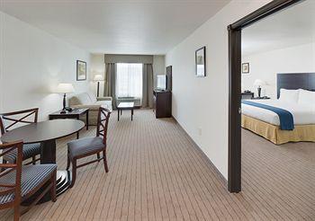 Holiday Inn Express Suites Gretna (Nebraska) 16175 Stevens Pointe , Omaha