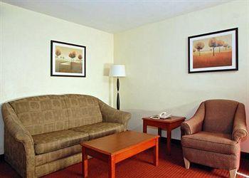 Quality Inn And Suites Hickory 1725 13th Ave. Dr., N.W.