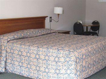 Budget Motor Inn Mahopac 215 Route 6