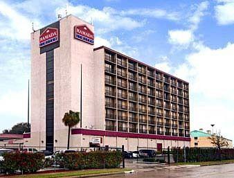 Ramada Limited Hotel Southwest Houston 6885 S.W. Freeway