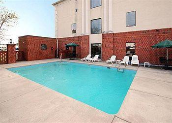 Comfort Suites Jacksonville (North Carolina) 130 Workshop Ln. US 17 N.