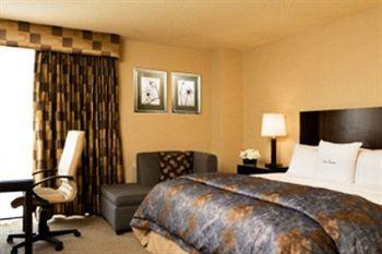 Doubletree Hotel JFK Airport Jamaica New York City 135-30 140Th Street