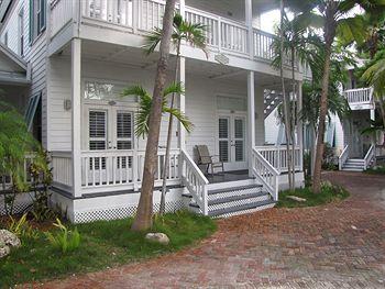 Paradise Inn Key West 819 Simonton Street