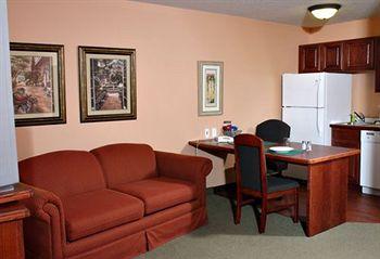 GrandStay Residential Suites La Crosse (Wisconsin) 525 Front Street