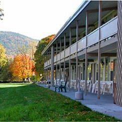 Fort William Henry Resort Lake George 48 Canada Street