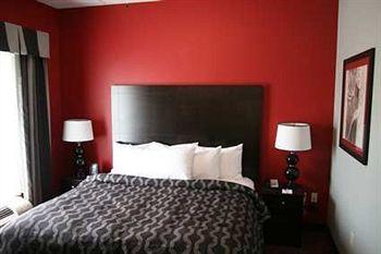 Homewood Suites Leesburg (Virginia) 115 Fort Evans Road N.E.