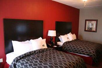 Homewood Suites Leesburg (Virginia) 115 Fort Evans Road N.E.