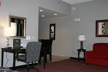 Homewood Suites Leesburg (Virginia) 115 Fort Evans Road N.E.