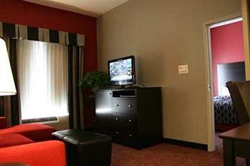 Homewood Suites Leesburg (Virginia) 115 Fort Evans Road N.E.