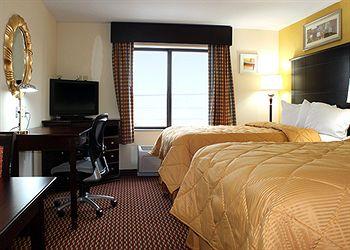 Comfort Inn and Suites Melvindale 17600 Dix Road	