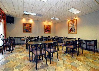 Quality Inn & Suites Livonia (Michigan) 30375 Plymouth Rd.