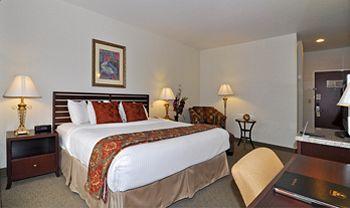 Best Western Hotel Convention Center Long Beach 517 E 1st Street