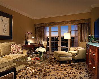 Four Seasons Hotel Beverly Hills Los Angeles 300 S Doheny Drive Los Angeles California United States