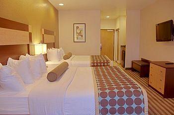 Best Western Inn & Suites Palo Alto San Antonio 12507/ 2926 SW Loop 410