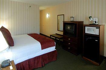 Livinn Suites Sharonville 11385 Chester Road