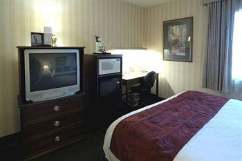 Livinn Suites Sharonville 11385 Chester Road