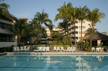 Golden Strand Ocean Villa Resort Sunny Isles Beach 17901 Collins Ave