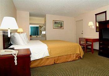 Rodeway Inn Busch Tampa 4139 East Busch Boulevard