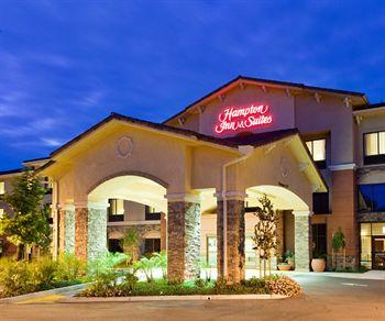 Hampton Inn and Suites Thousand Oaks 510 North Ventu Park Road