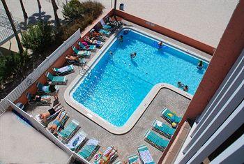 Island Inn Beach Resort Treasure Island 9980 Gulf Blvd.