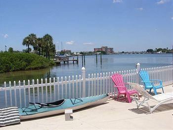 Lorelei Resort Motel Treasure Island 10273 Gulf Boulevard