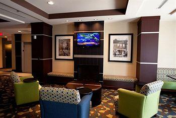 Holiday Inn Express Hotel & Suites East Tullahoma 2030 N Jackson Street