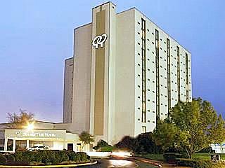 Doubletree Hotel Virginia Beach 1900 Pavilion Drive